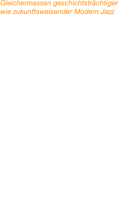 Gleichermassen geschichtsträchtiger wie zukunftsweisender Modern Jazz

Das Focus-Thema hat sich wie von selbst ergeben: Anknüpfend an den „Jazz thing Städte-Check Frankfurt“ ist in dieser Homegrown-Ausgabe Uli Schiffelholz der Schwerpunkt. 
Der Offenbacher Drummer hat am 4. Mai das „Arbeistsstipendium Jazz“ der Stadt Frankfurt bekommen.
	
Zum 21. Mal wurde 2011 das „Arbeitsstipendium Jazz“ der Stadt Frankfurt vergeben, das mittlerweile 7.500 Euro wert ist. 
Dieses Stipendium ermöglicht stets auch aktuell einen Blick in die Jazz-Region Rhein-Main, die einstmals so prototypisch war für Jazz 
aus Deutschland. Der frisch gekürte Stipendiat Uli Schiffelholz macht wieder Hoffnung, dass es mit der ehemaligen Jazzmetropole bald aufwärts geht. 
Der Schlagzeuger, 1978 im Allgäu geboren, ist jedenfalls jemand, 
der mit seiner Quintett-CD „Don’t Hurry“ (Konnex/Pool) einen gleichermaßen geschichtsträchtigen wie zukunftsweisenden 
Modern Jazz zelebriert. 
Die Besetzung seines Quintetts mit Valentin Garvie (Trompete) und Thomas Bachmann (Saxofon) plus Rhythmusgruppe ist zwar typisch für den Hard Bop der 1950er und 60er. 
Aber Schiffelholz und seine Musiker haben keine Berührungsängste vor anderen Gattungen und Genres. 
Mal swingen sie wie die Hölle, mal lassen sie sich auf pluckernden, rockenden Grooves treiben, dann wieder brechen sie in frei-improvisisertes Spiel aus. 
Souverän lenkt Schiffelholz am Schlagzeug sitzend das musikalische Geschehen. 
Er ist kein Kraftmeier, der krachend auf die Trommeln drischt. Vielmehr ist sein Schlagzeugspiel unaufdringlich und unaufgeregt, 
die Akzente, die er setzt, machen musikalisch Sinn und werden wie selbstverständlich von seinen Instrumentalisten aufgegriffen und verarbeitet. 
Was man mit Uli Schiffelholz für einen „Diamanten“ in der Stadt hat, das weiß mittlerweile auch „Jazz-Frankfurt“: Denn der Drummer hat unter anderem auch im altehrwürdigen hr-Jazzensemble den Platz von Ralf Hübner eingenommen. 
Wie er sein „Arbeitsstipendium Jazz“ verwenden wird, weiß er bereits: Ihn zieht’s wie viele nach New York, um sich in der Jazzmetropole weiterbilden zu lassen.

Jazz thing & blue rhythm  I  Ausgabe Juni-August 2011 G1360